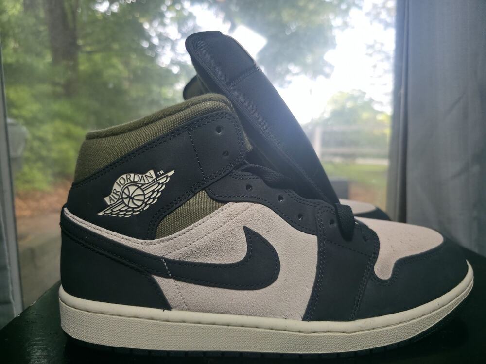 Nike Air Jordans 1 Mid SE Mens Size 11 Light Orewood Brown Black New Shoes NWOL